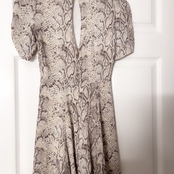 Reformation Gracie Python dress Snakeskin Print Dress - Picture 6 of 10